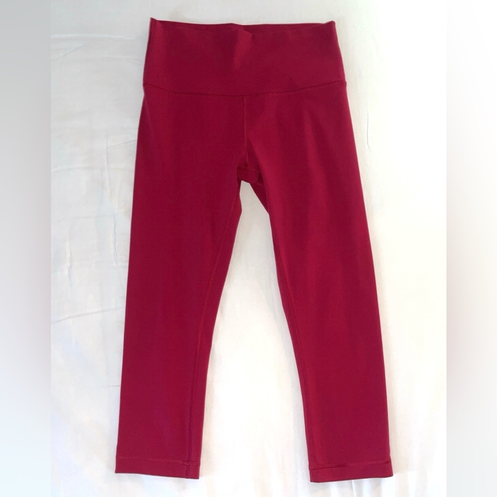 Lululemon Raspberry Capri Leggings - Size 8